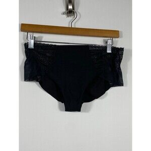 Victoria’s Secret No Show Lace Trim Shortie Panty Black Medium